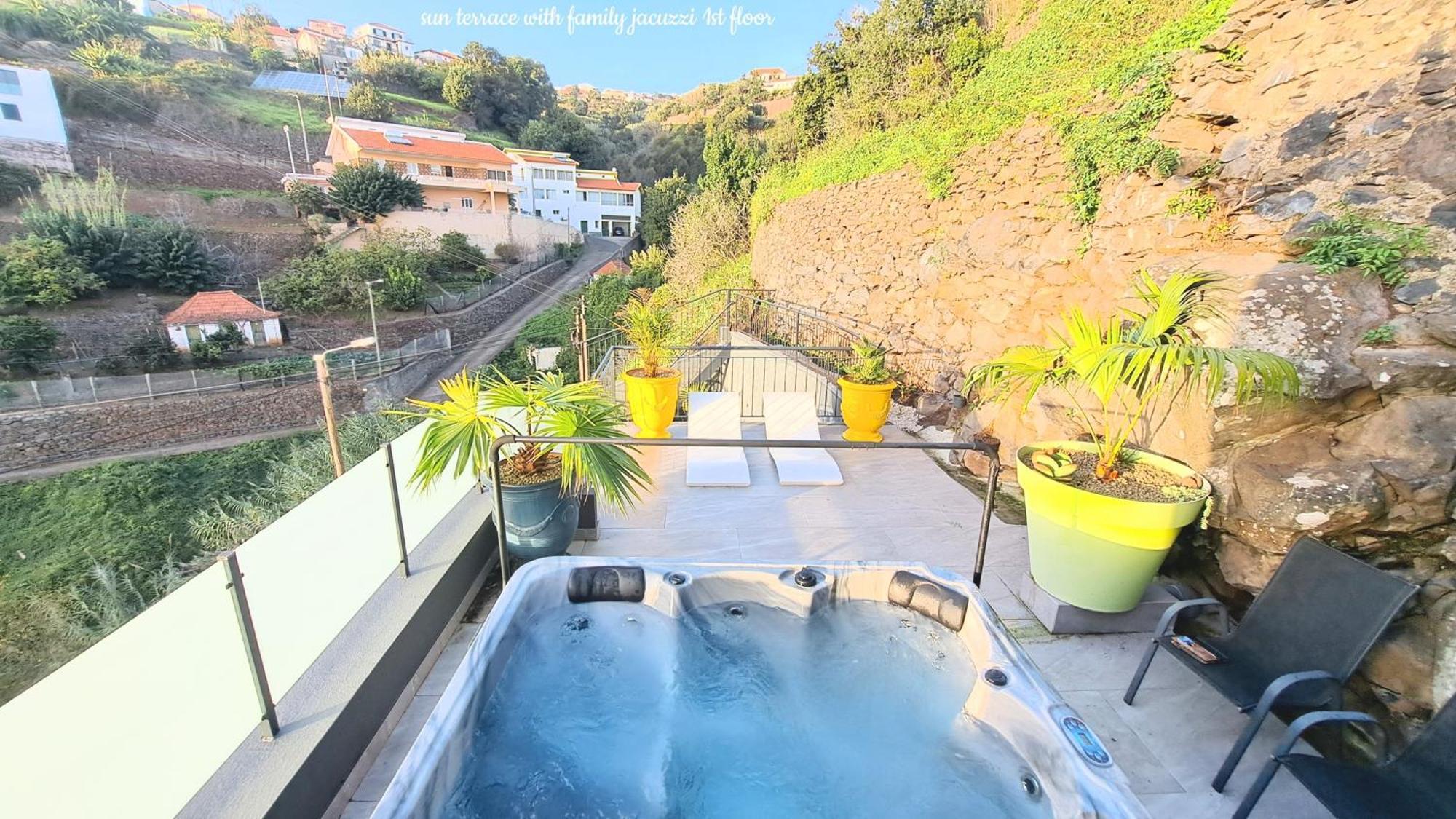 Espirito Do Mar - Premium Villa With Jacuzzi Estreito Da Calheta Kültér fotó