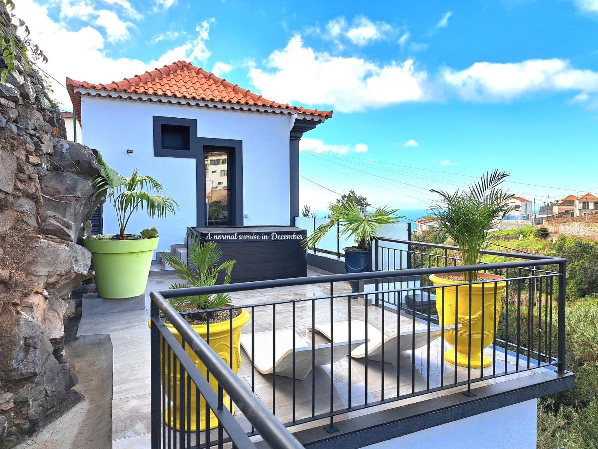 Espirito Do Mar - Premium Villa With Jacuzzi Estreito Da Calheta Kültér fotó